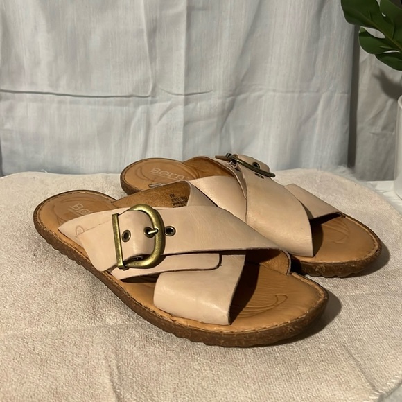 Born Shoes - 💥BOGO💥 Born Tan Sandals with Criss-Cross Straps and Cork Footbed